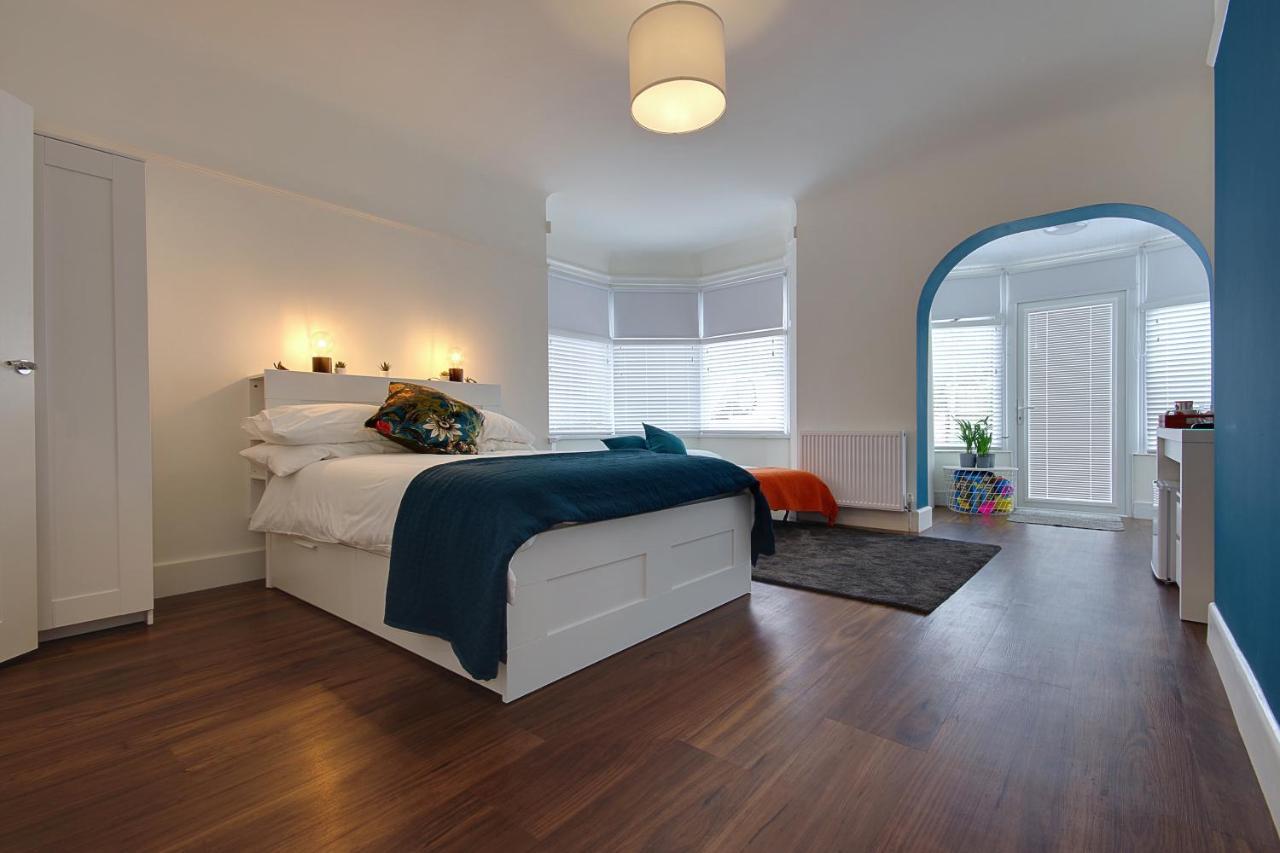 Large En-Suite By The Beach Bournemouth Ngoại thất bức ảnh